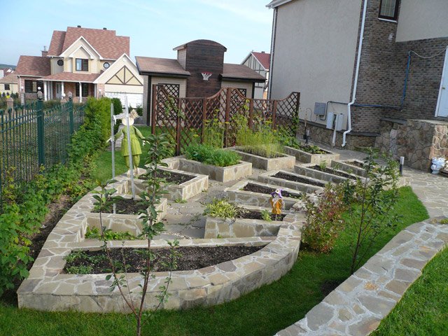 Грядки своими руками: красивые и практичные варианты - «Ландшафтный дизайн»