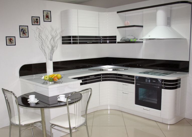 Чем кухня на заказ по индивидуальным размерам отличается от готовой - «Дизайн»