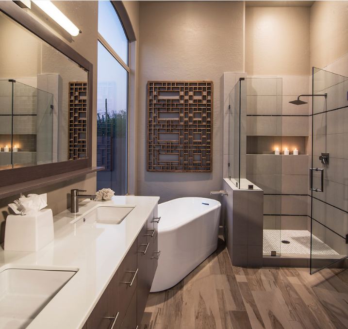 Дизайн современной ванной комнаты: круглое зеркало на стойке - «Для дома»