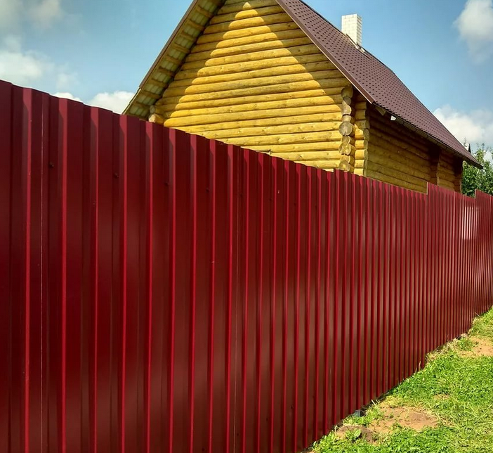 Заборы из профлиста в Москве от компании, zaborgroup.ru - «Дизайн»