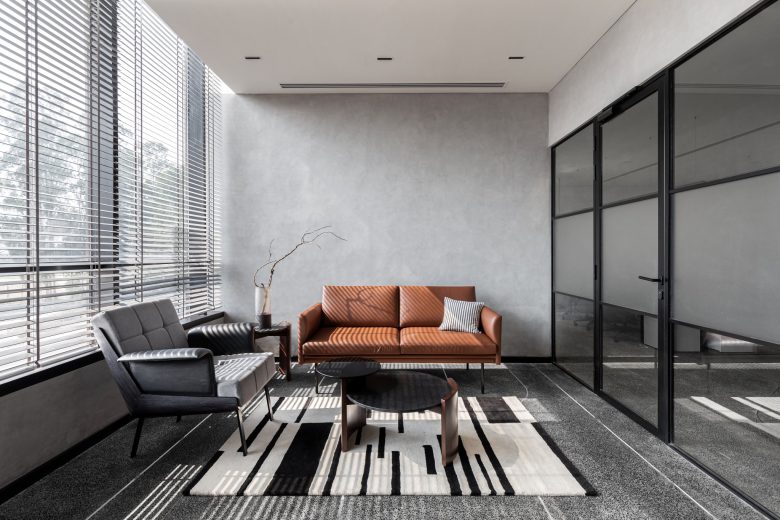 Symphony of the greys – офис для фармацевтической компании - «Дизайн офисов»